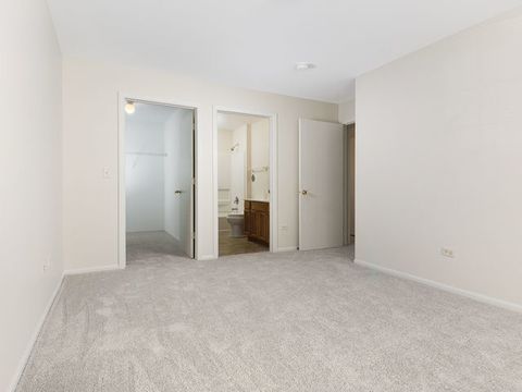 Tiny photo for 1309 Silverstone Drive #1309, Carpentersville, IL 60110 (MLS # 12513840)