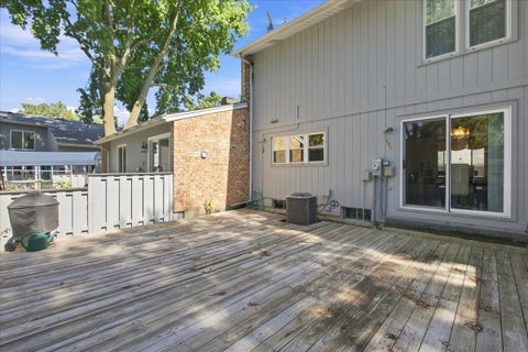 Tiny photo for 228 Willow Lane, Bloomingdale, IL 60108 (MLS # 12748626)