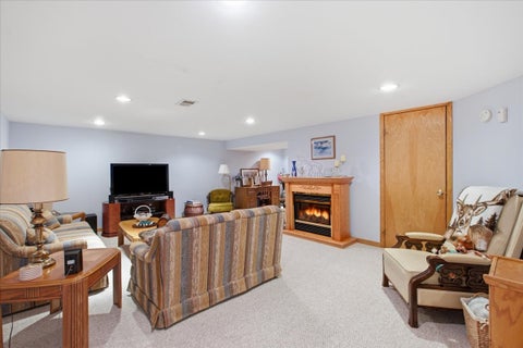 Tiny photo for 228 Willow Lane, Bloomingdale, IL 60108 (MLS # 12748626)