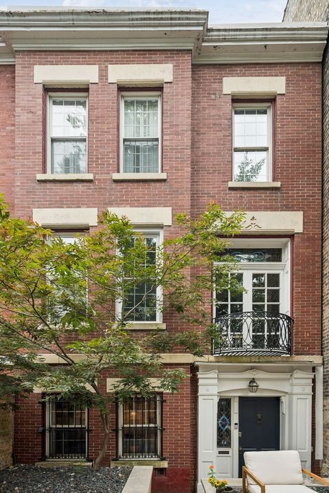 Photo of 1928 N Bissell Street, Chicago, IL 60614 (MLS # 12484979)