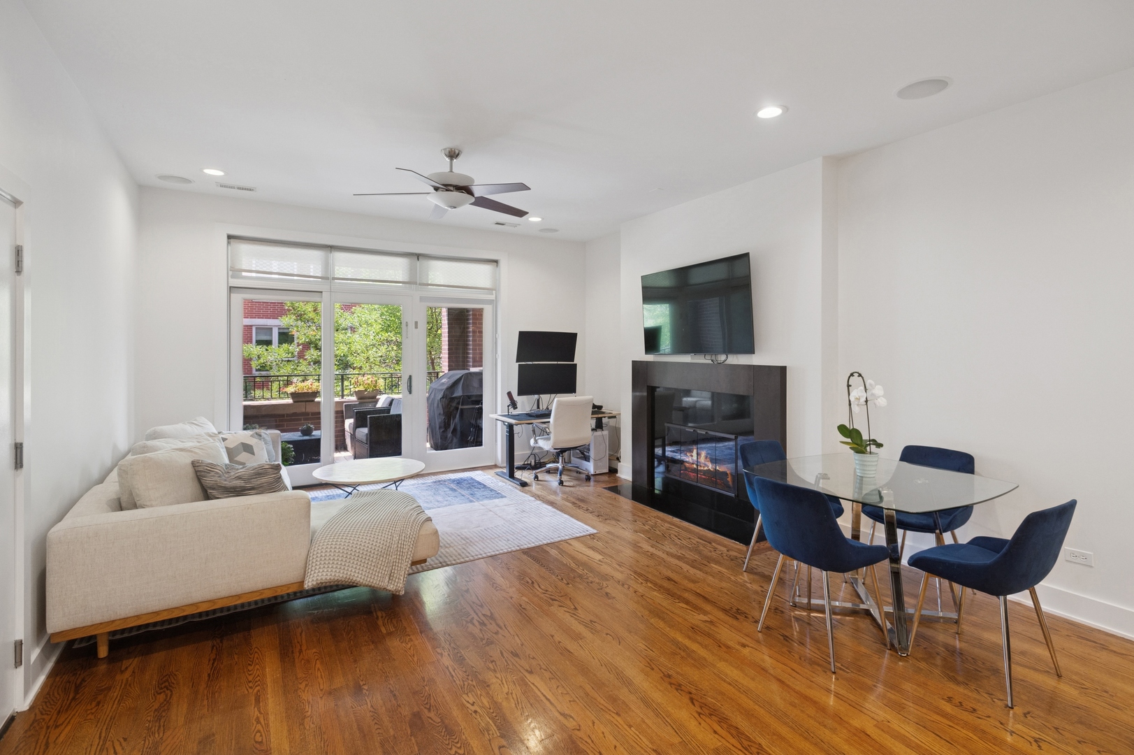 1242 W Jackson Boulevard 2W