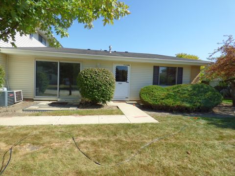 Photo of 1321 Yarmouth Court, Schaumburg, IL 60193 (MLS # 12482059)
