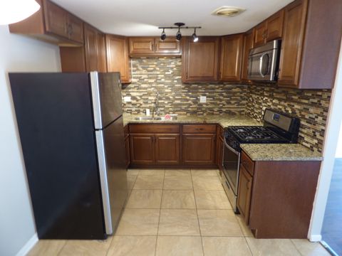 Tiny photo for 1321 Yarmouth Court, Schaumburg, IL 60193 (MLS # 12482059)