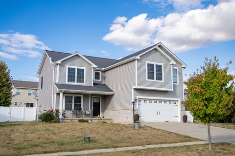 Photo of 1626 Hunters Ridge Court, Mahomet, IL 61853 (MLS # 12489854)