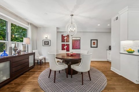 Tiny photo for 3180 N Lake Shore Drive #2H, Chicago, IL 60657 (MLS # 12615314)