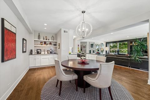 Tiny photo for 3180 N Lake Shore Drive #2H, Chicago, IL 60657 (MLS # 12615314)