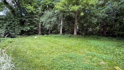 Tiny photo for 5N380 Ronsu Lane, St. Charles, IL 60175 (MLS # 12498221)