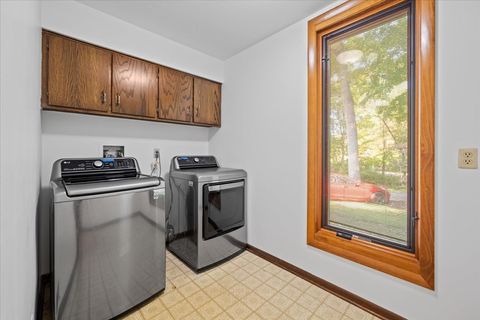 Tiny photo for 5N380 Ronsu Lane, St. Charles, IL 60175 (MLS # 12498221)