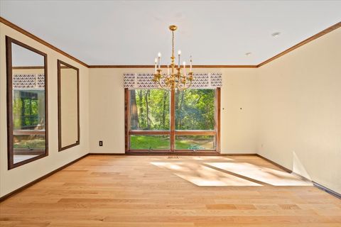Tiny photo for 5N380 Ronsu Lane, St. Charles, IL 60175 (MLS # 12498221)