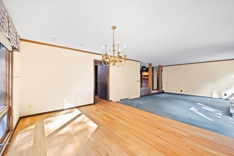 Tiny photo for 5N380 Ronsu Lane, St. Charles, IL 60175 (MLS # 12498221)