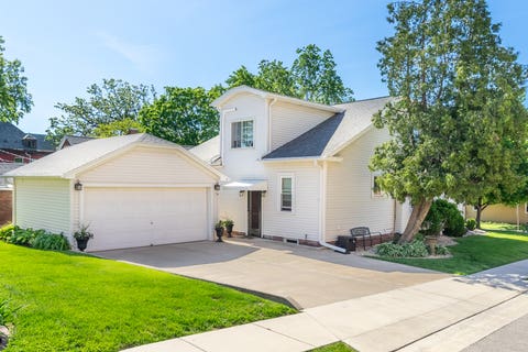 Tiny photo for 1327 5th Street, Peru, IL 61354 (MLS # 12648632)