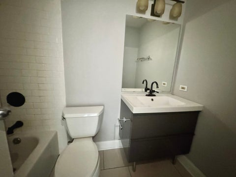 Tiny photo for 1122 N Clark Street #2510, Chicago, IL 60610 (MLS # 12761543)