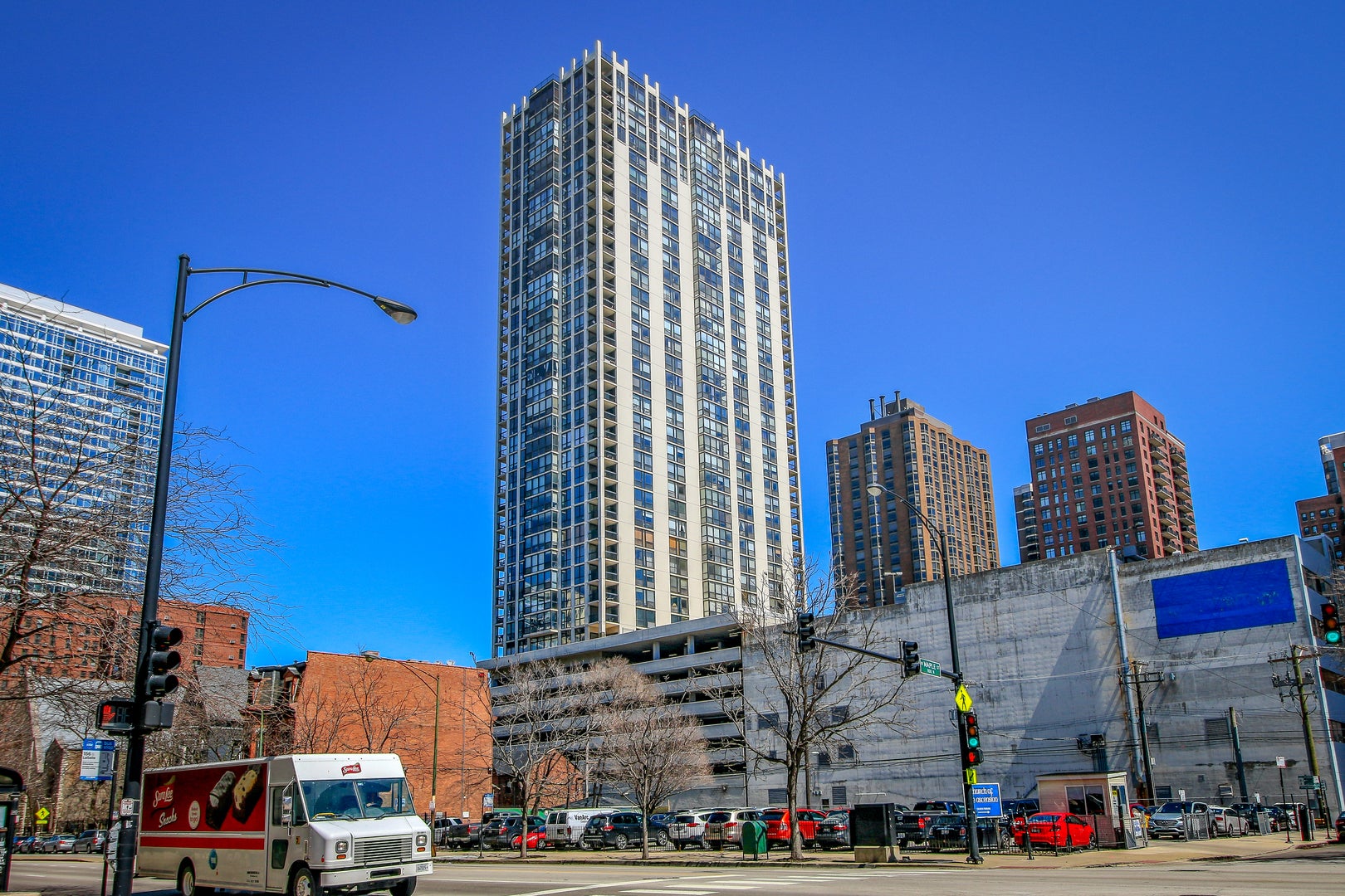 1122 N Clark Street 2510