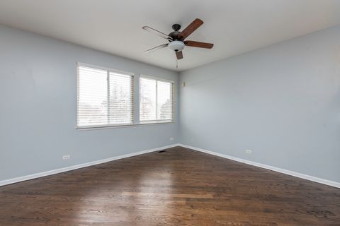 Tiny photo for 367 N Carlisle Court, Round Lake, IL 60073 (MLS # 12546305)