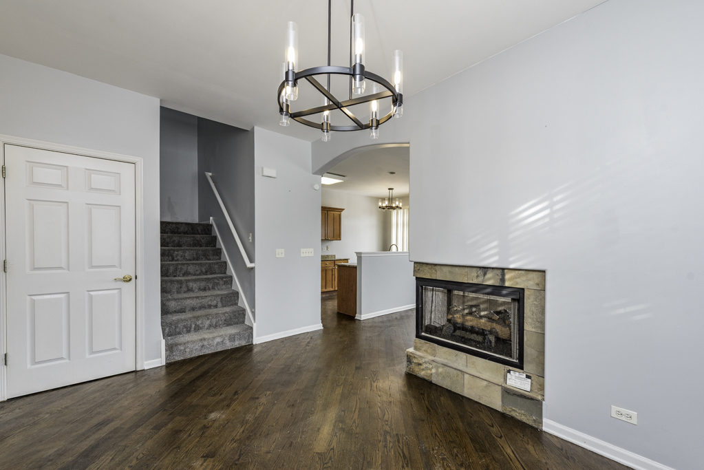 367 N Carlisle Court