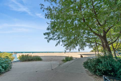Tiny photo for 5801 N SHERIDAN Road #20E, Chicago, IL 60660 (MLS # 12733149)
