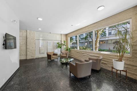 Tiny photo for 5801 N SHERIDAN Road #20E, Chicago, IL 60660 (MLS # 12733149)