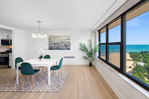Tiny photo for 5801 N SHERIDAN Road #20E, Chicago, IL 60660 (MLS # 12733149)