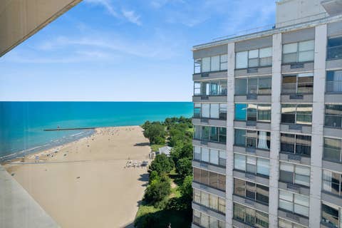 Tiny photo for 5801 N SHERIDAN Road #20E, Chicago, IL 60660 (MLS # 12733149)