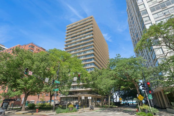 5801 N SHERIDAN RD APT 20E, CHICAGO, IL 60660 - Image a38e155ff5d923b2f25c1910d3f9e8b4/567939734