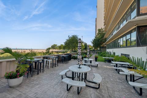 Tiny photo for 5801 N SHERIDAN Road #20E, Chicago, IL 60660 (MLS # 12733149)