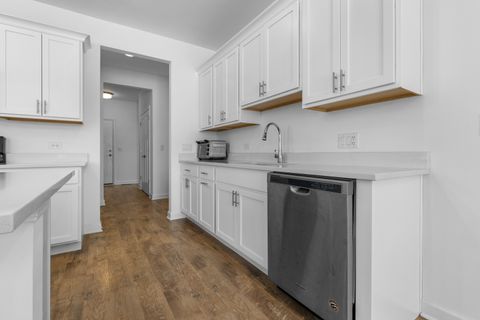 Tiny photo for 775 W Fairway Drive, Addison, IL 60101 (MLS # 12633486)