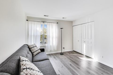 Tiny photo for 40 Arboretum Drive #256, Lombard, IL 60148 (MLS # 12479224)