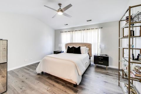 Tiny photo for 40 Arboretum Drive #256, Lombard, IL 60148 (MLS # 12479224)