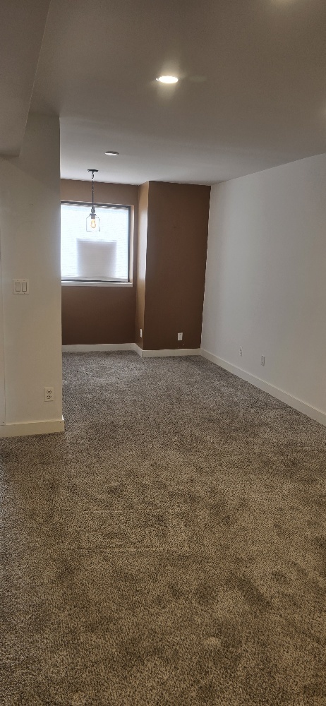 11475 Commercial Street 5