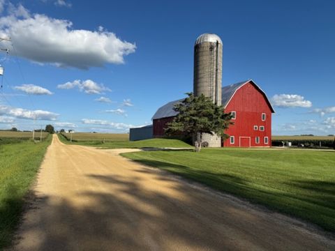 Tiny photo for 312 E Buckeye Road, Dakota, IL 61018 (MLS # 12516210)