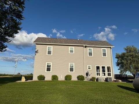 Tiny photo for 312 E Buckeye Road, Dakota, IL 61018 (MLS # 12516210)