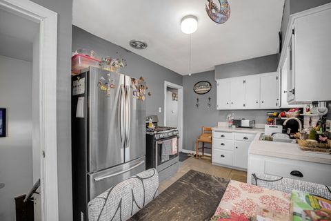 Tiny photo for 10505 S Whipple Street, Chicago, IL 60655 (MLS # 12554253)