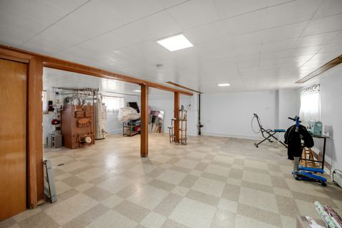 Tiny photo for 10505 S Whipple Street, Chicago, IL 60655 (MLS # 12554253)