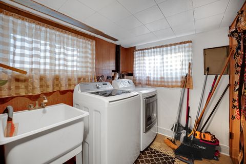 Tiny photo for 10505 S Whipple Street, Chicago, IL 60655 (MLS # 12554253)