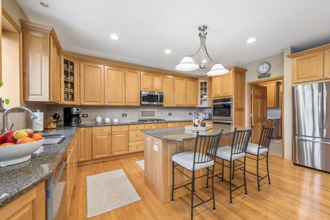 Tiny photo for Crystal Lake, IL 60014 (MLS # 12599089)