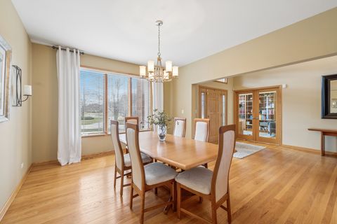 Tiny photo for Crystal Lake, IL 60014 (MLS # 12599089)