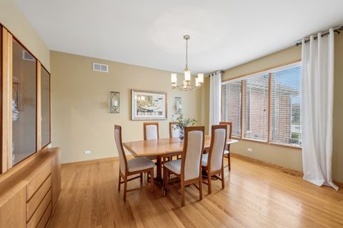 Tiny photo for Crystal Lake, IL 60014 (MLS # 12599089)