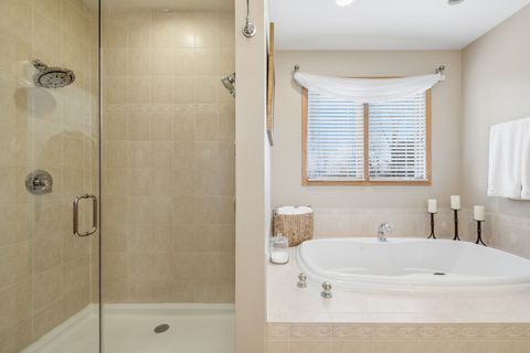 Tiny photo for Crystal Lake, IL 60014 (MLS # 12599089)