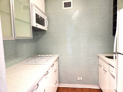 Tiny photo for 4343 N Clarendon Street #2110, Chicago, IL 60613 (MLS # 12703687)