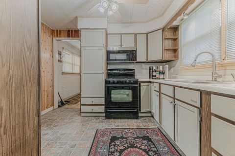 Tiny photo for 1414 Belle Plaine Avenue, Gurnee, IL 60031 (MLS # 12511855)