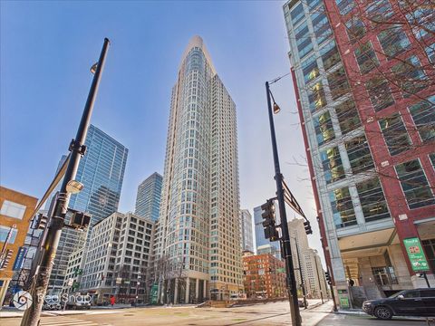 Photo of 345 N LaSalle Drive #3110, Chicago, IL 60654 (MLS # 12550224)