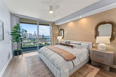 Tiny photo for 1201 S Prairie Avenue #4702, Chicago, IL 60605 (MLS # 12490438)