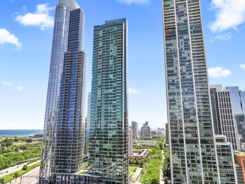 Photo of 1201 S Prairie Avenue #4702, Chicago, IL 60605 (MLS # 12490438)