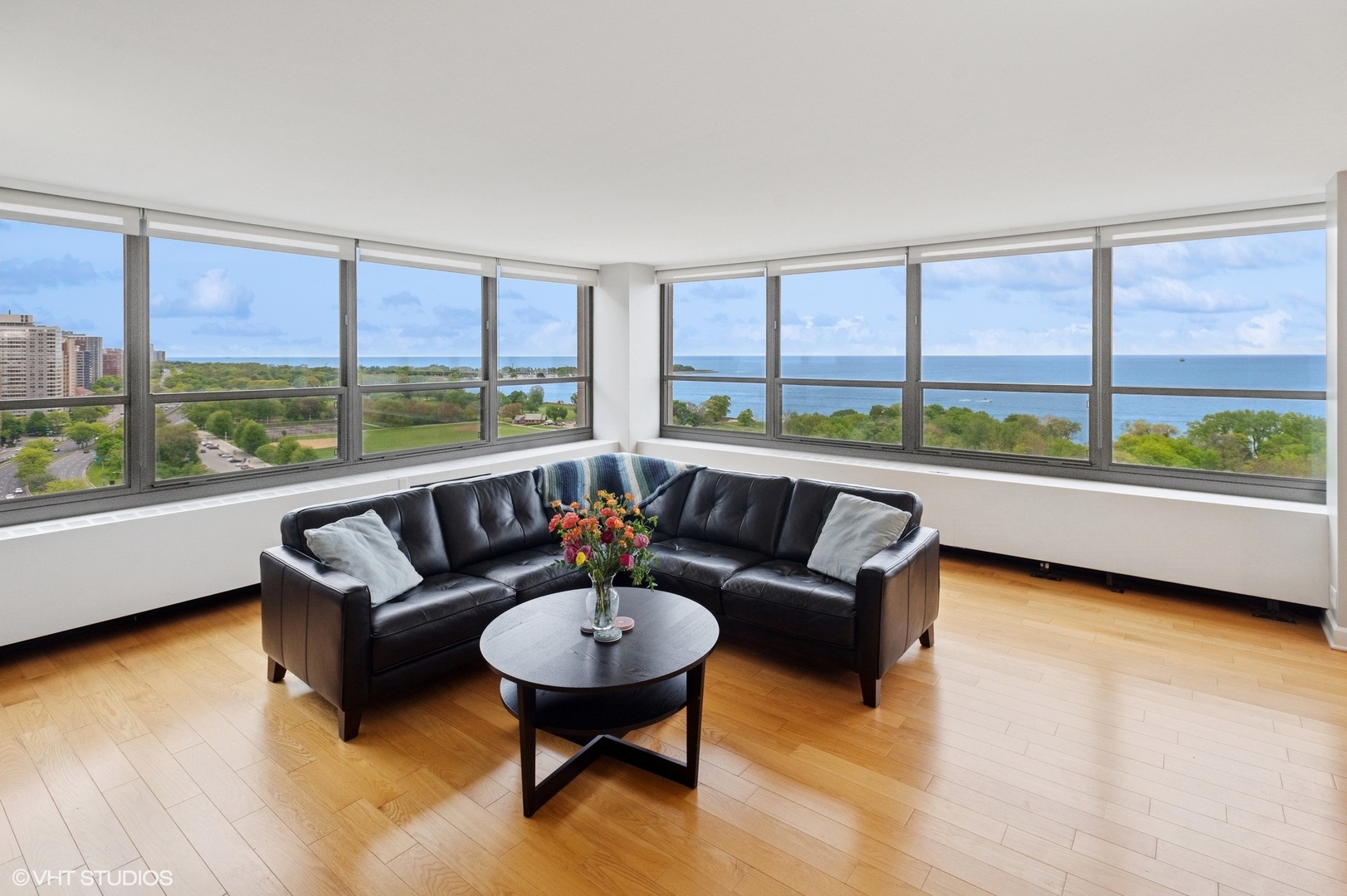3550 N LAKE SHORE Drive 1901