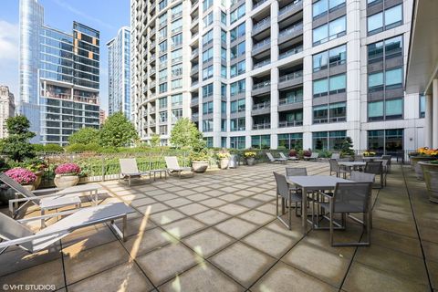 Tiny photo for 130 N Garland Court #4101, Chicago, IL 60602 (MLS # 12504425)