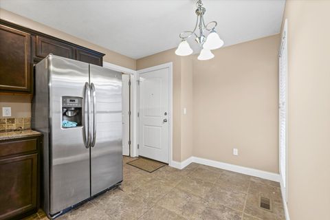 Tiny photo for 2521 Pembrook Point, Champaign, IL 61821 (MLS # 12521413)