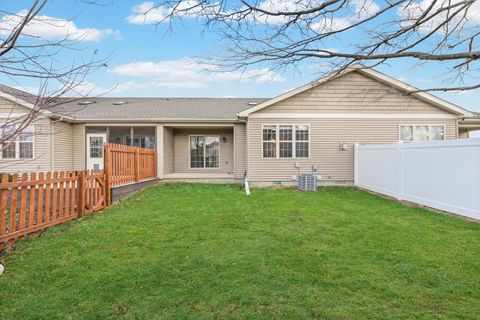 Tiny photo for 2521 Pembrook Point, Champaign, IL 61821 (MLS # 12521413)