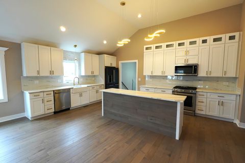 Tiny photo for 9615 S California Avenue, Evergreen Park, IL 60805 (MLS # 12603074)