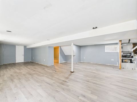 Tiny photo for 8015 S Paxton Avenue, Chicago, IL 60617 (MLS # 12491975)
