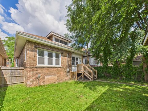 Tiny photo for 8015 S Paxton Avenue, Chicago, IL 60617 (MLS # 12491975)